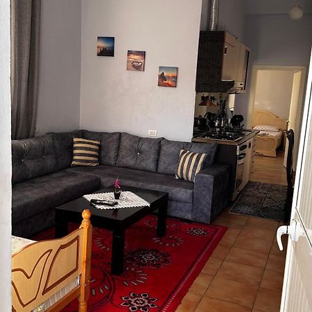 Appartement Priam Garden à Durrës Extérieur photo