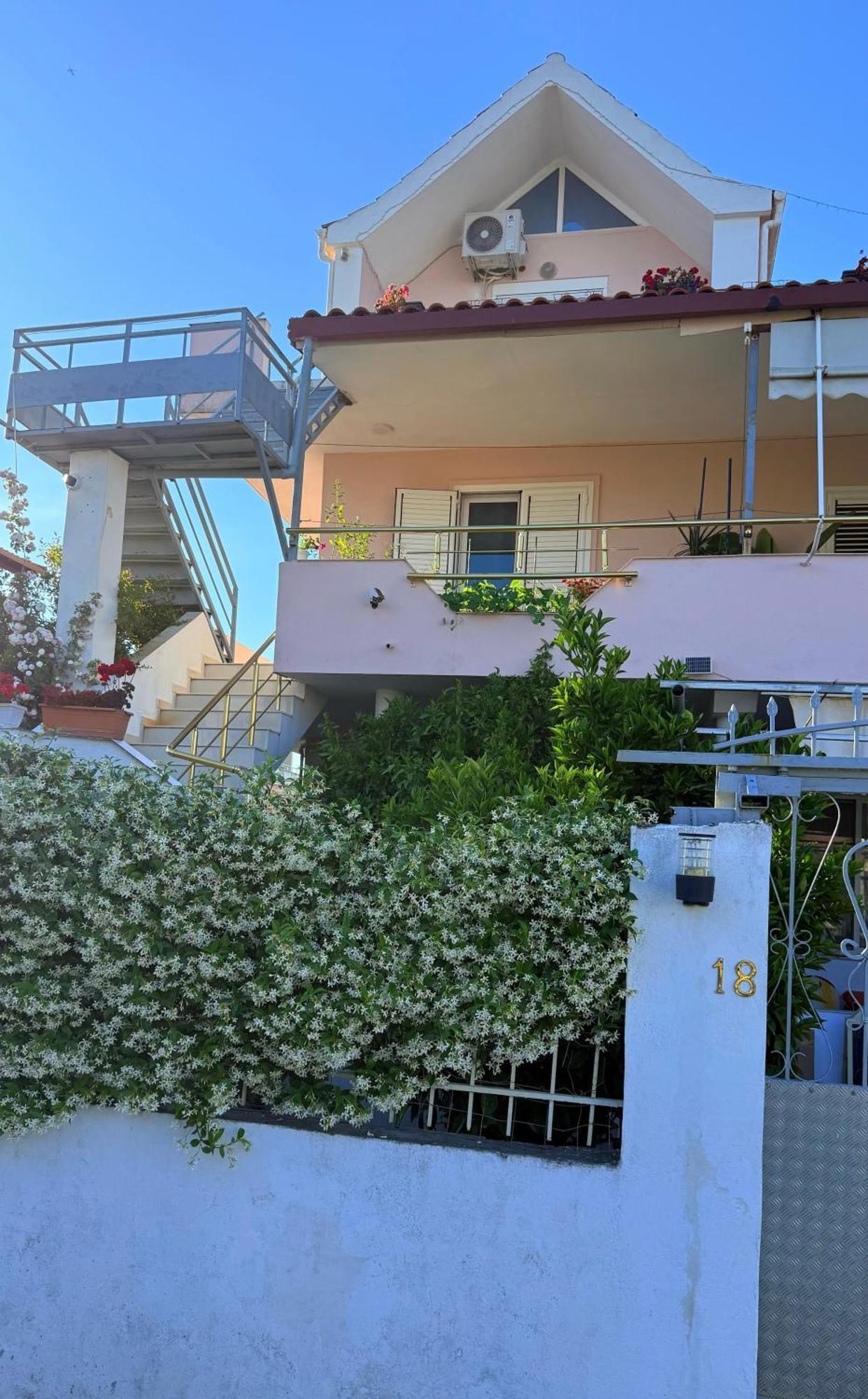 Appartement Priam Garden à Durrës Extérieur photo